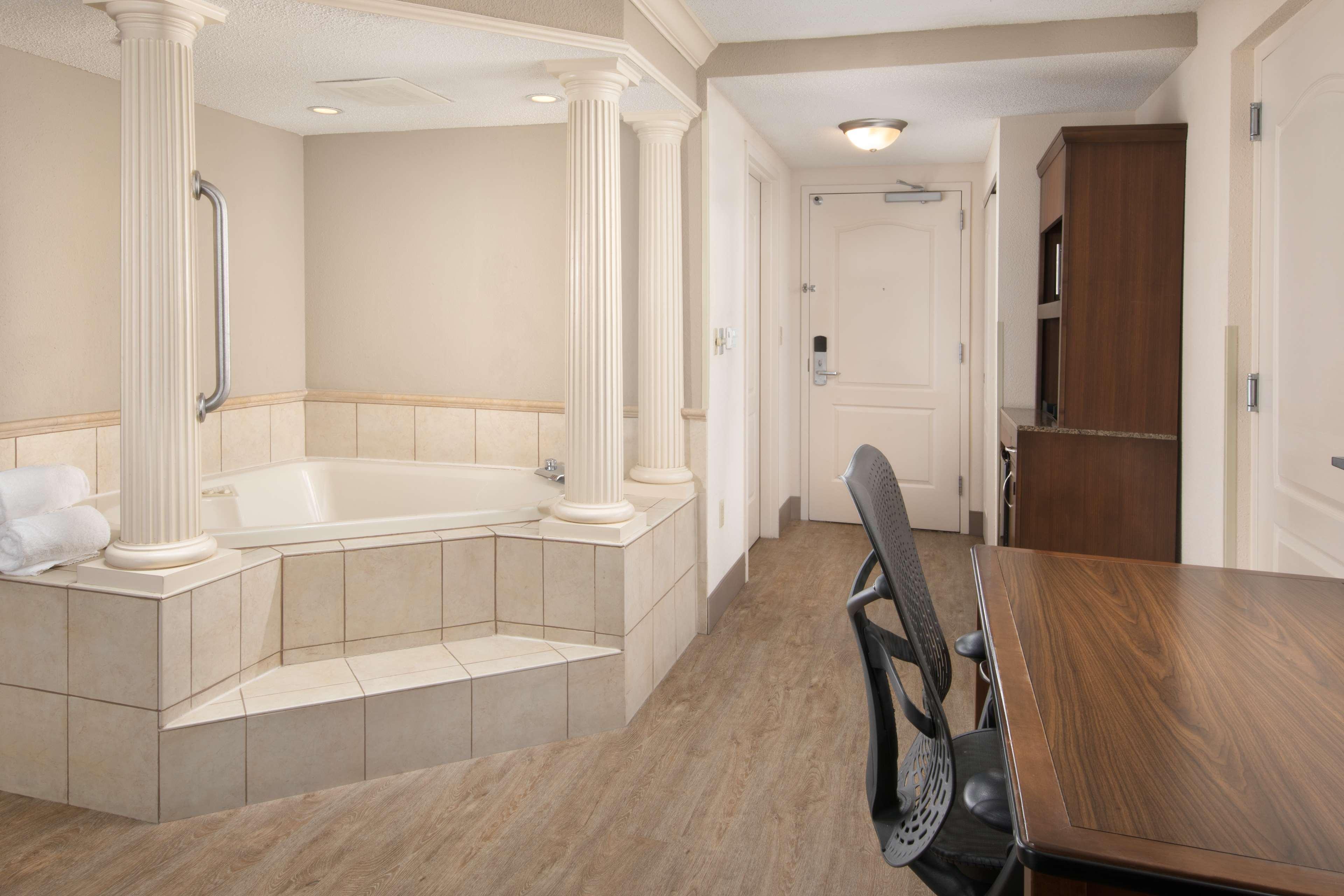 Hilton Garden Inn Chattanooga/Hamilton Place Экстерьер фото