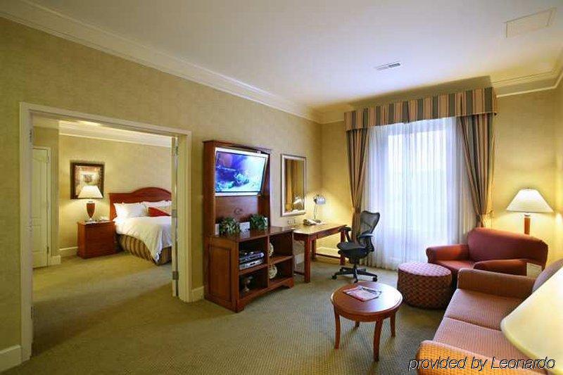 Hilton Garden Inn Chattanooga/Hamilton Place Экстерьер фото